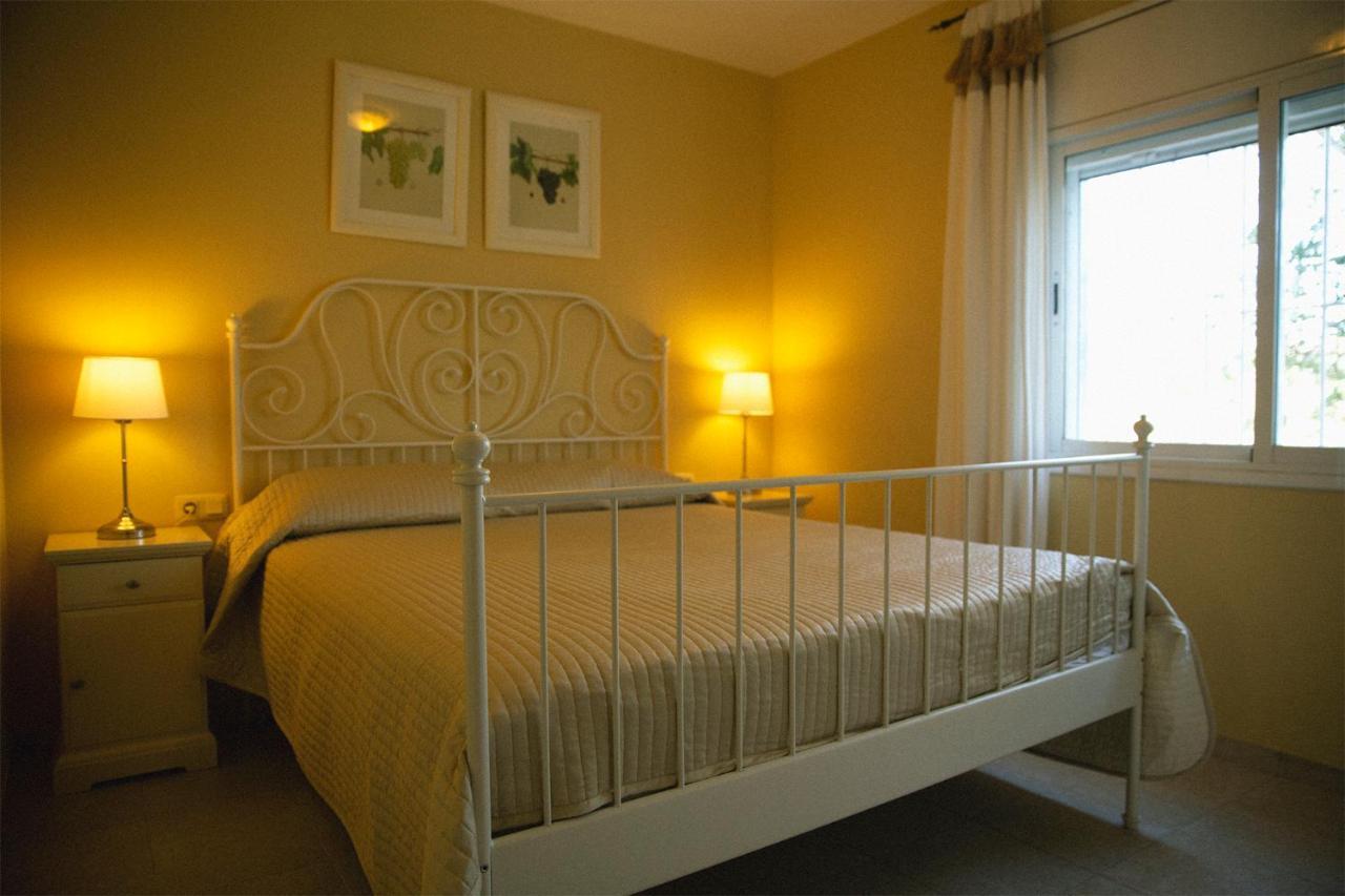 Masia Bartomeu Rural House Between Vineyards 2Km From The Beach 엘벤드렐 외부 사진